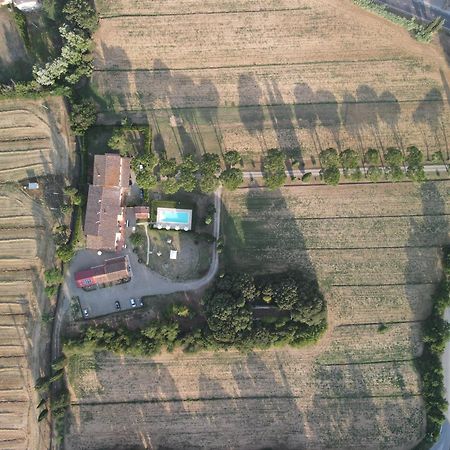 La Vecchia Cantina Guzzardi Lari ภายนอก รูปภาพ